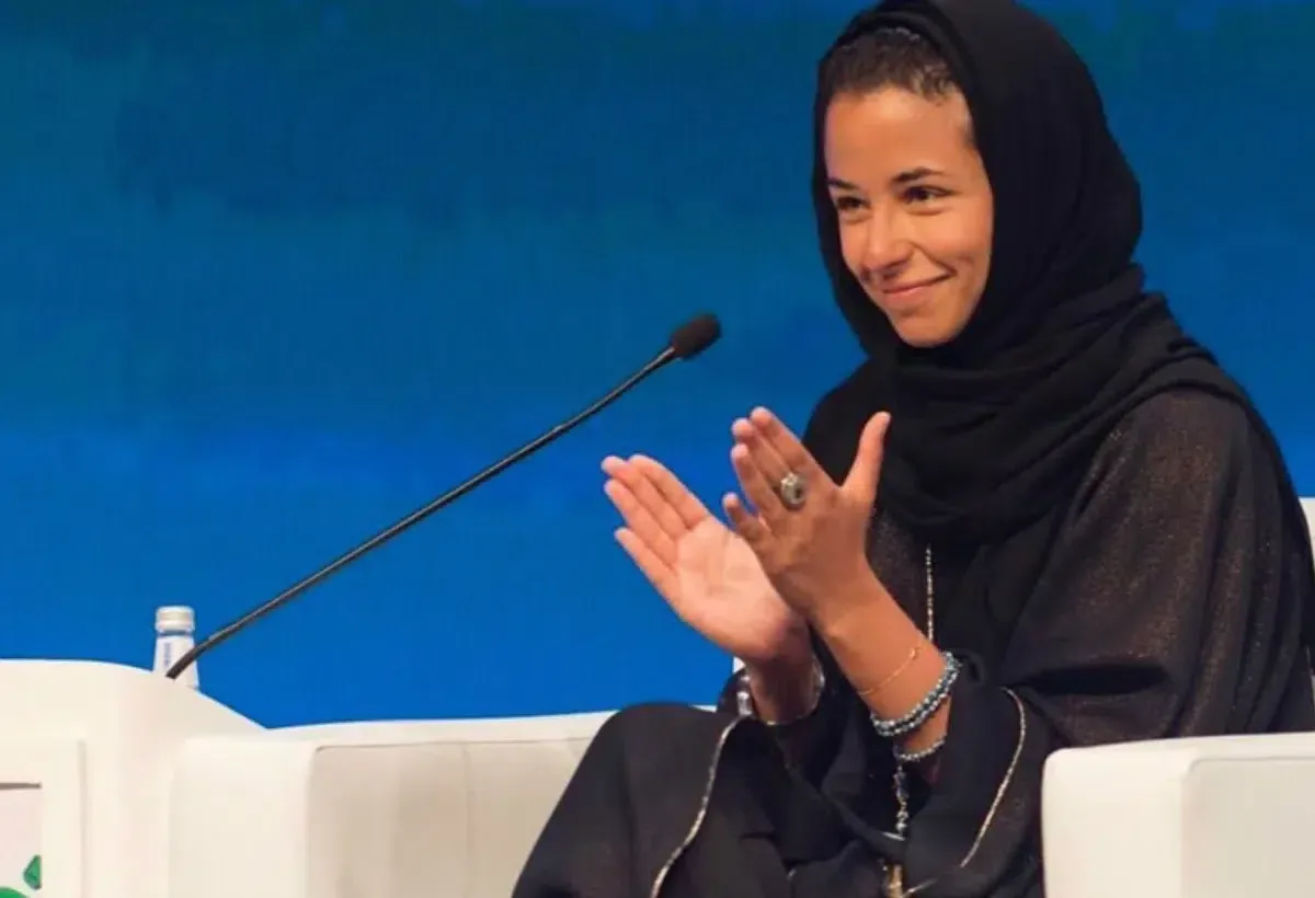 كم تبلغ ثروة الشابة السعودية اضوى الدخيل؟