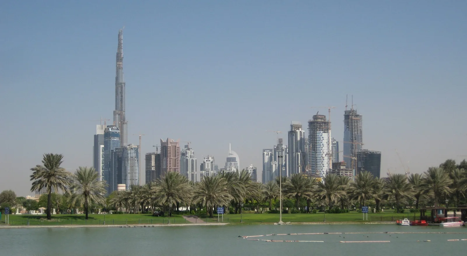 تقارير: 167 ألف مليونير في الإمارات مع نهاية 2027