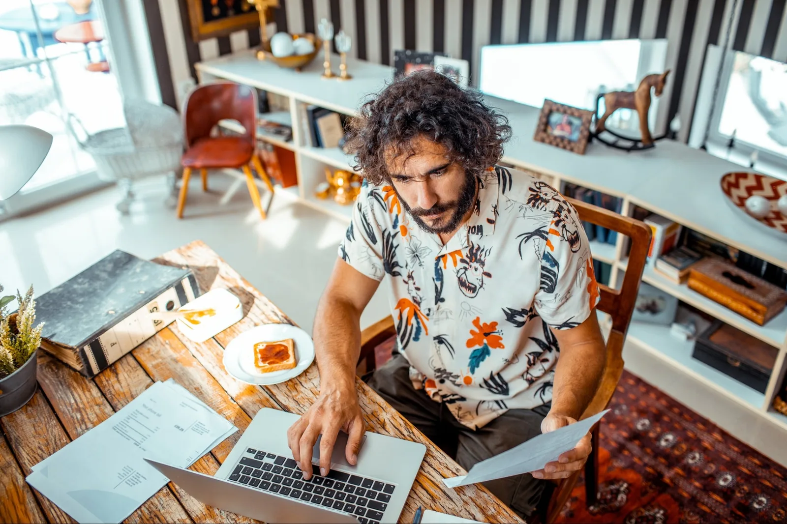 7 أفكار لمشاريع يمكنك إطلاقها من المنزل
