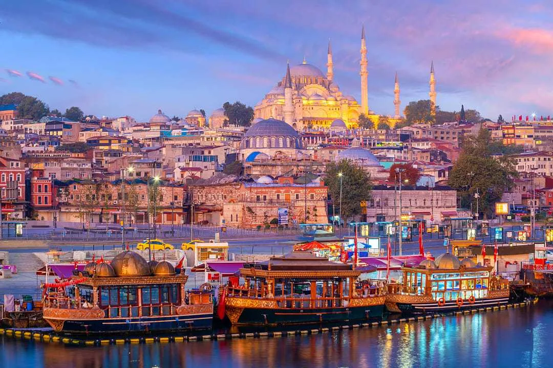 أبرز 10 وجهات سياحية تستحق الزيارة في الشرق الأوسط
