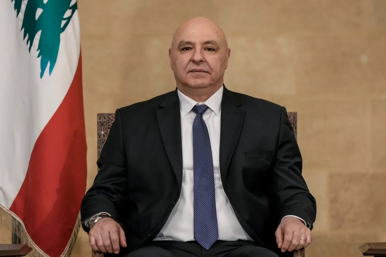 الرئيس اللبناني يرفض التواصل الهاتفي مع رئيس الوزراء الإسرائيلي