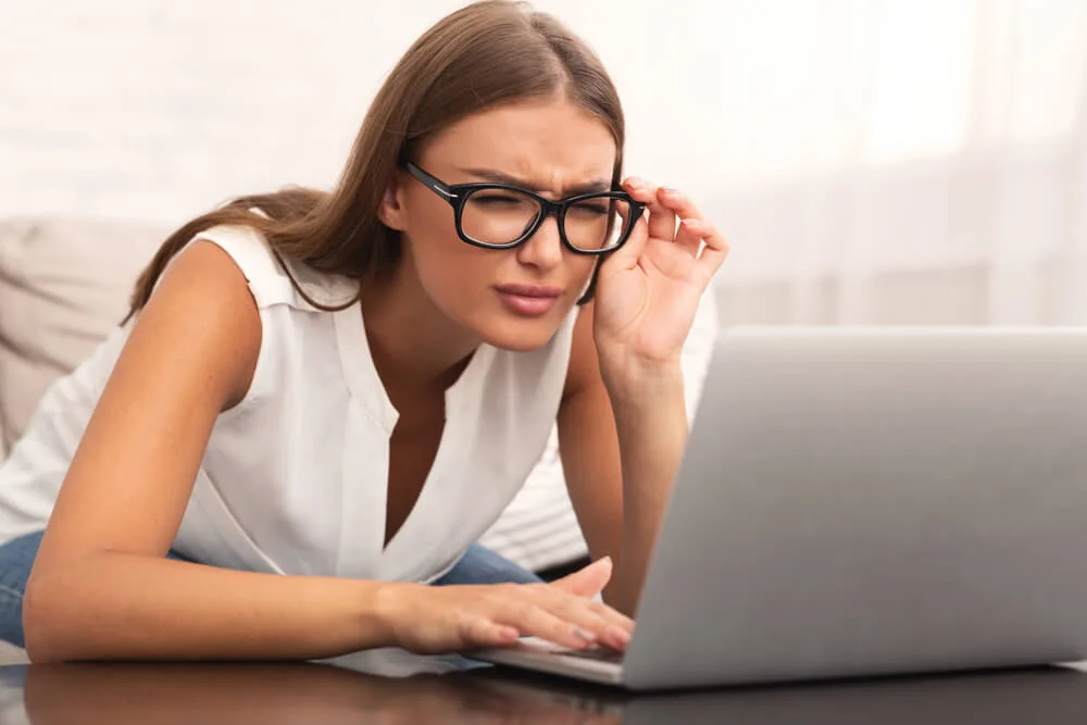 7 نصائح لحماية عينيك من «متلازمة رؤية الكمبيوتر»