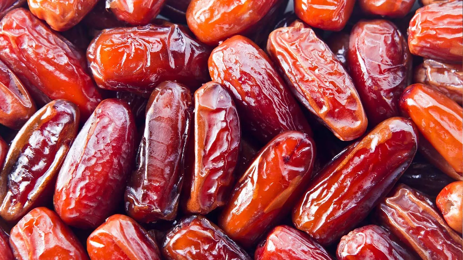مع اقتراب شهر رمضان ... حملات واسعة لمقاطعة التمور الإسرائيلية