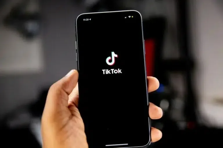 تيك توك تسرح الموظفين لخفض التكاليف