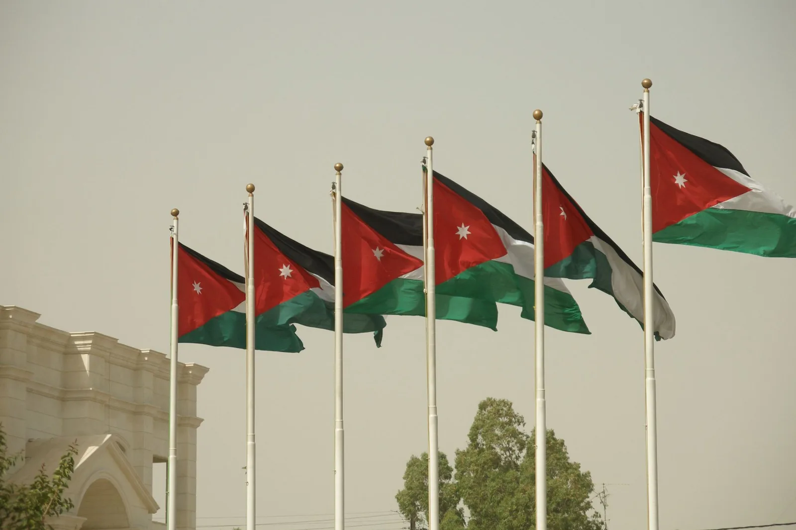 الأردن تطلق برنامجاً طموحاً لدعم 100 شركة ناشئة في مختلف المجالات التقنية