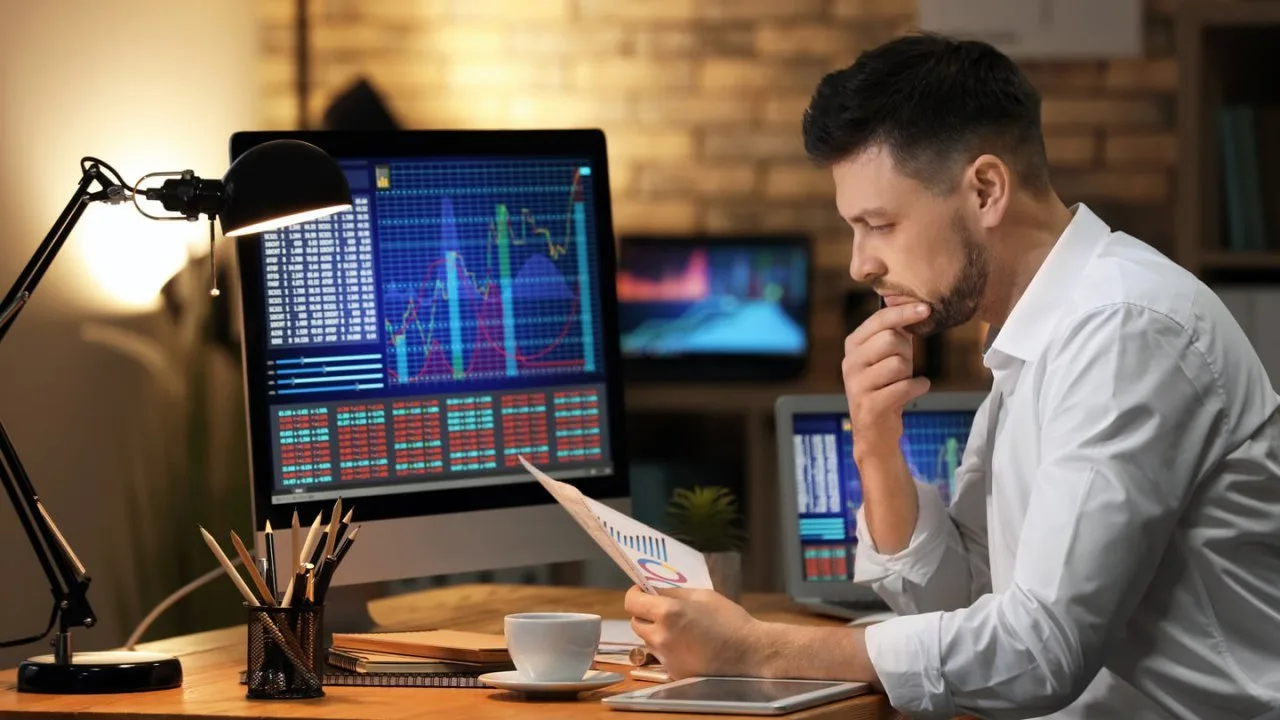 استراتيجيات متميزة لتحقيق النجاح في التداول: 10 نصائح أساسية