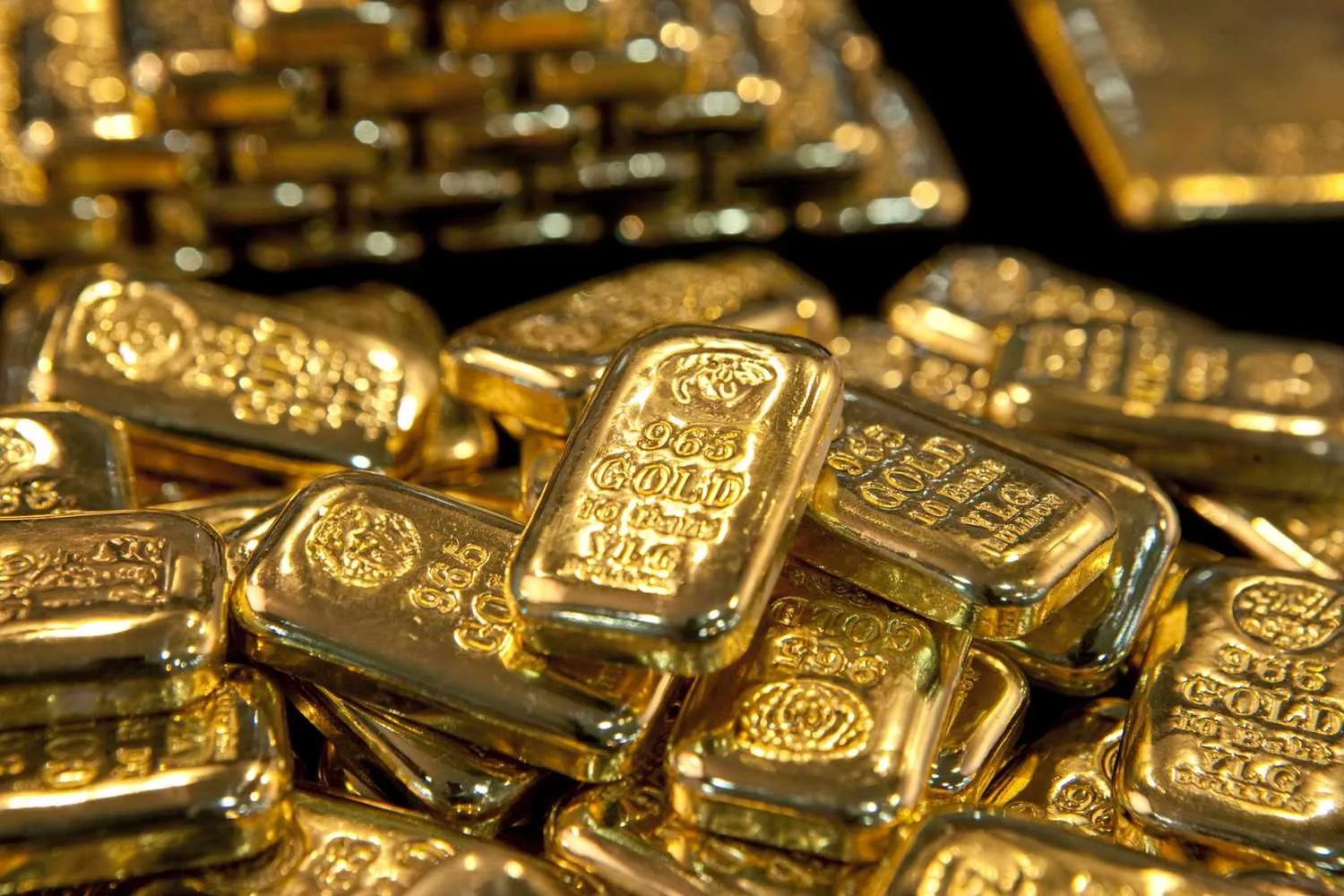 ارتفاع أسعار الذهب مع توقعات بخفض الفائدة الأمريكية