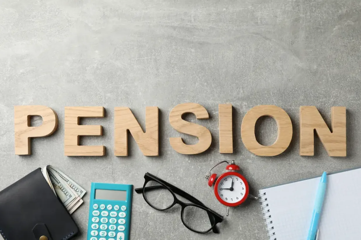 أكبر 10 دول تمتلك أضخم أموال للمعاشات العامة في 2025