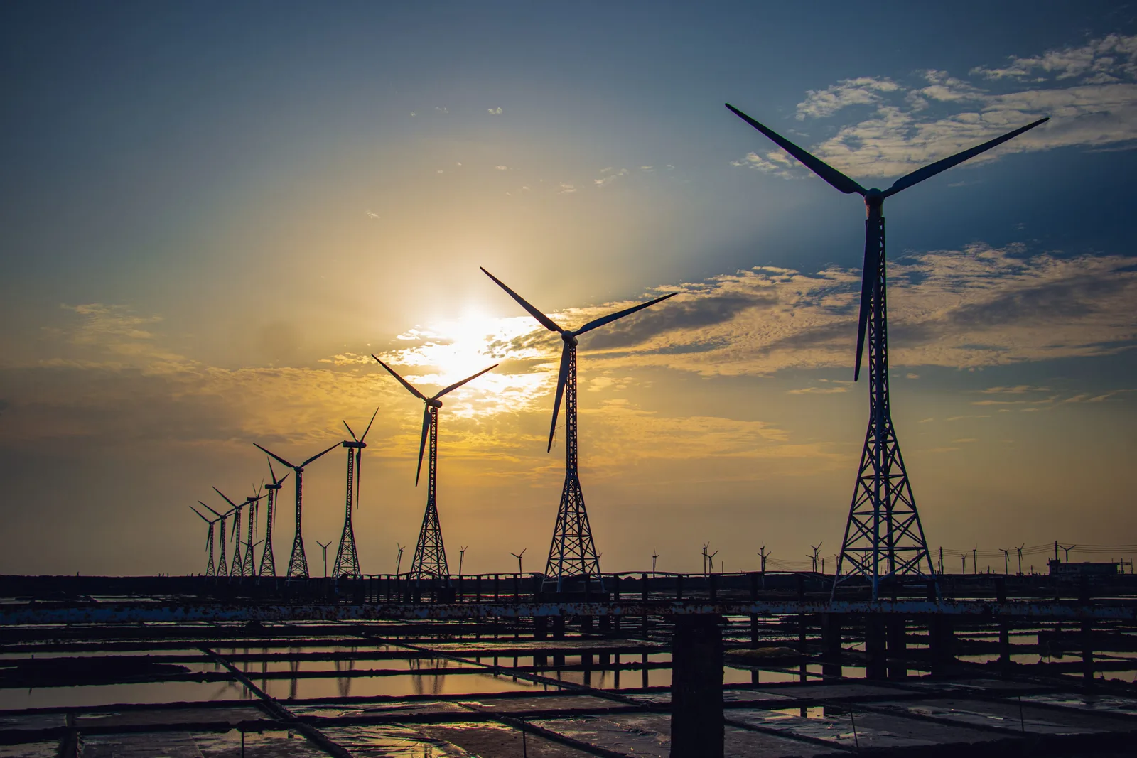 أكثر 10 دول إنتاجاً لطاقة الرياح 2025