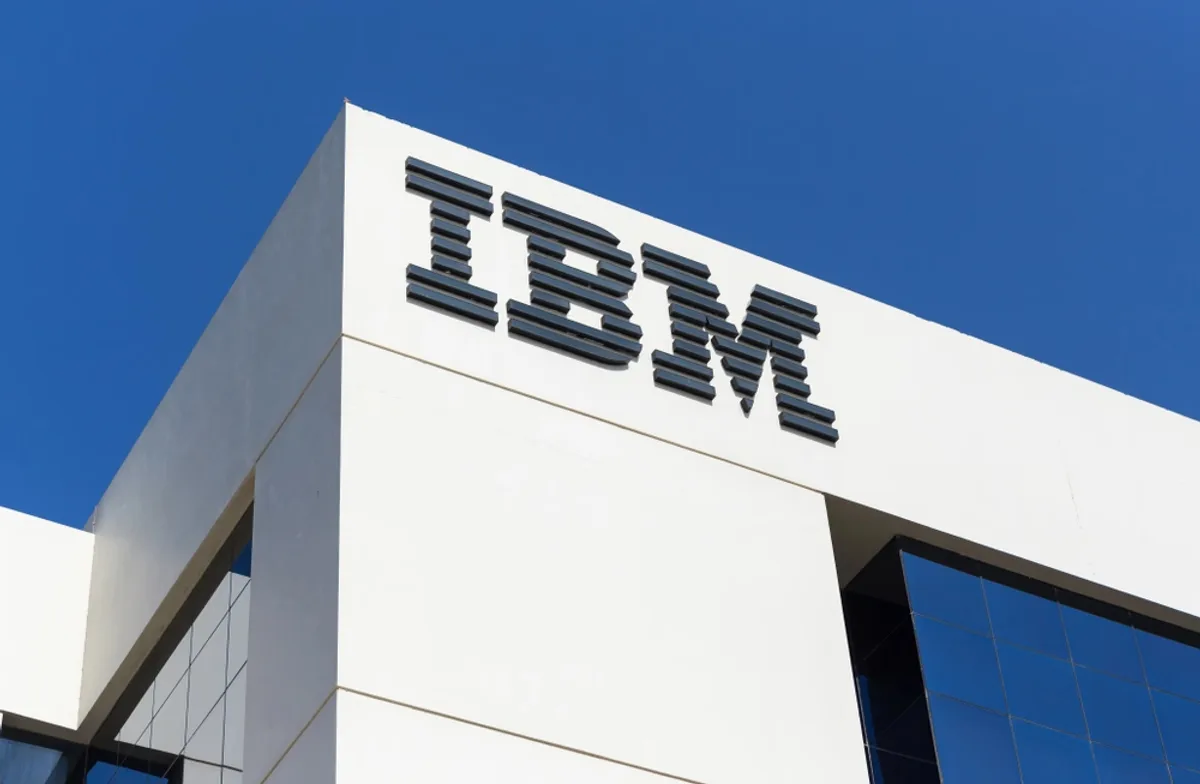 تعرف على شركة IBM