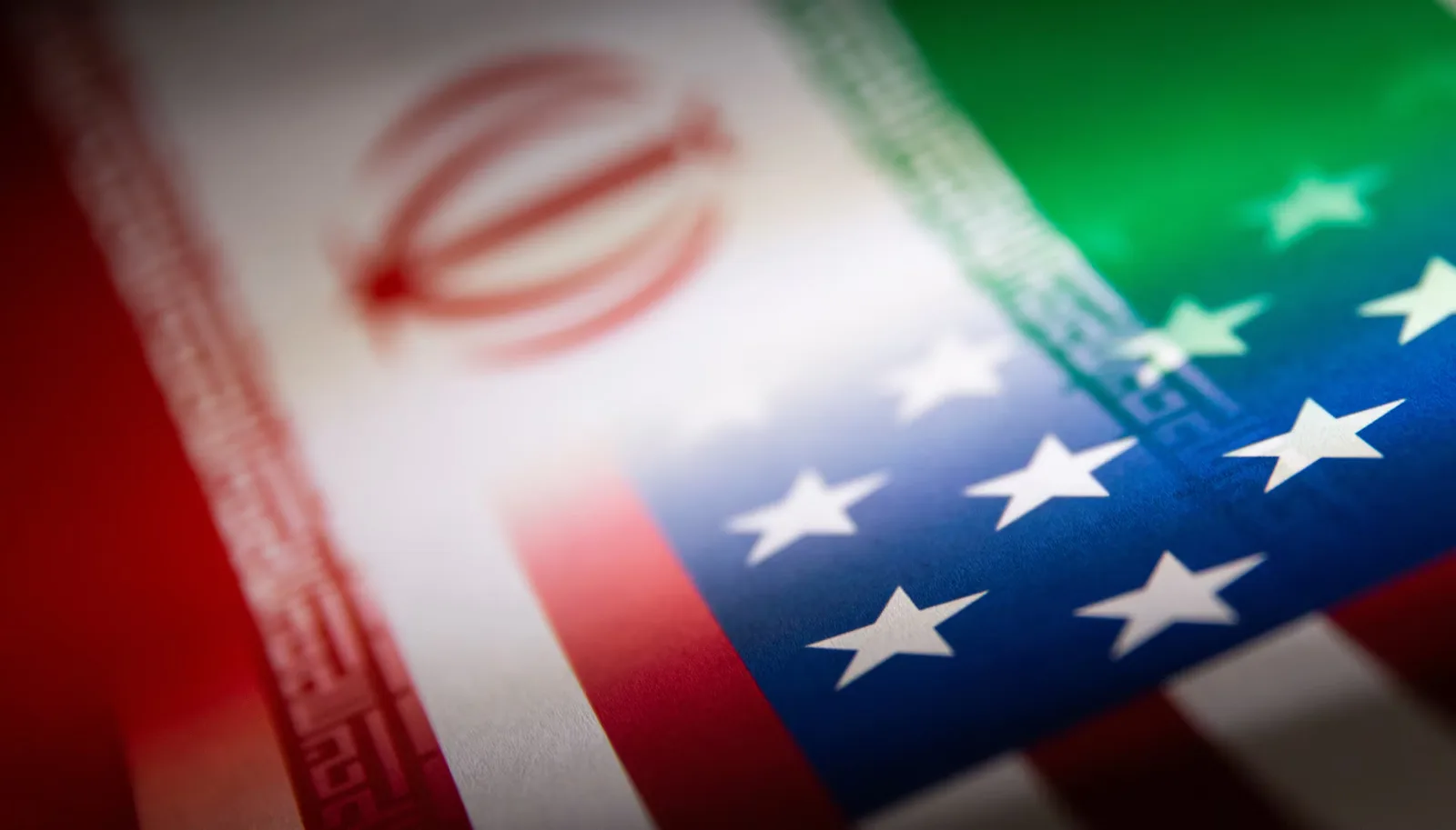آخر التطورات الإيرانية‑الأمريكية: تصعيد أم دبلوماسية في 2026؟