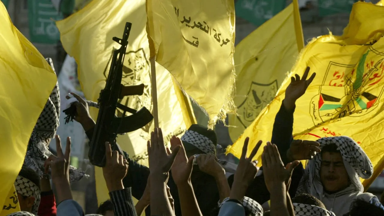 حركة فتح تعلن إضرابًا شاملاً في الضفة احتجاجًا على قانون إعدام الأسرى