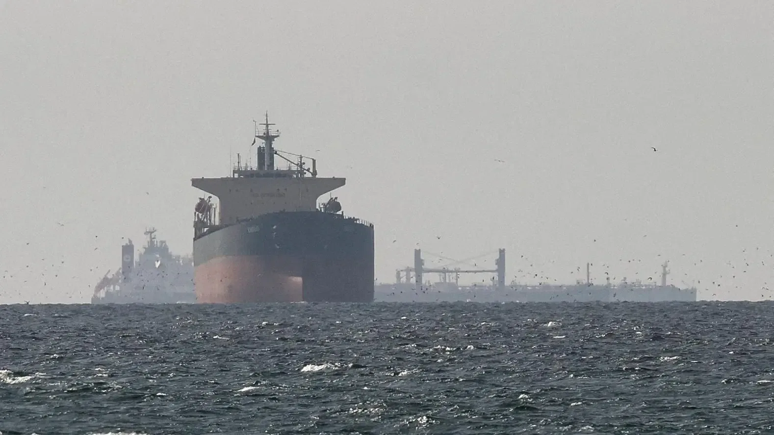 طهران تربط استقرار مضيق هرمز بالتوصل إلى اتفاق مع الولايات المتحدة