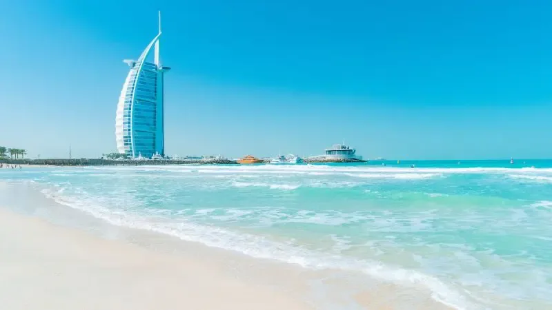 تحتل دبي المركز الثاني عالميًا كأفضل وجهة لشواطئ العائلات - صورة 2