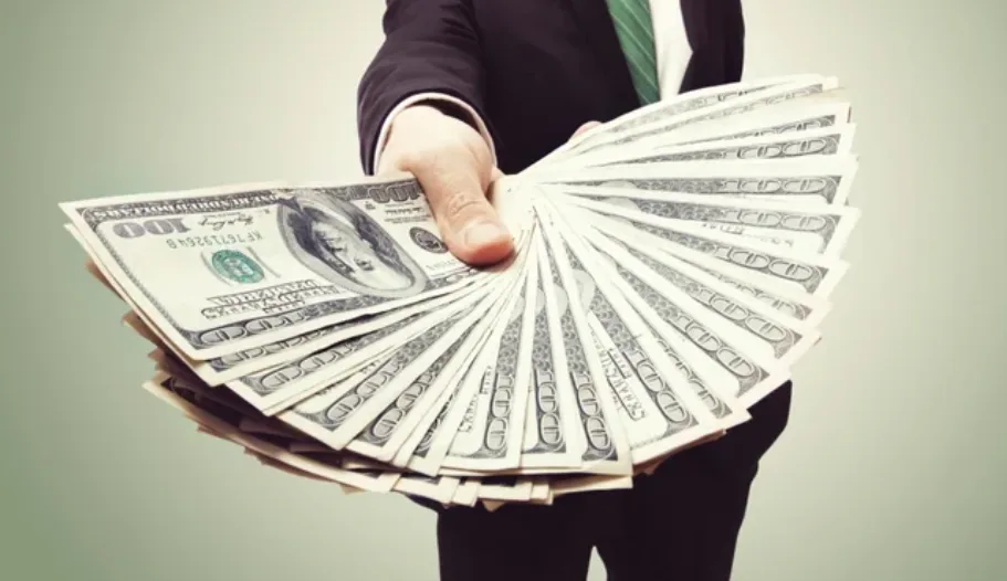6 عادات ستجعلك ثرياً في الثلاثينيات من عمرك