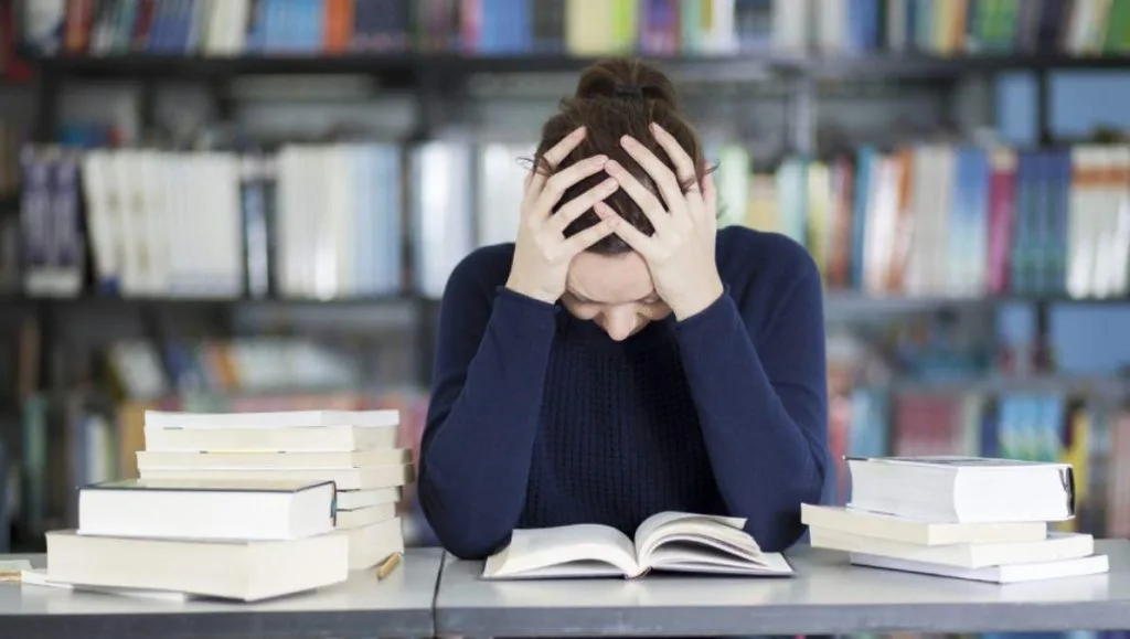 الضغوط الدراسية