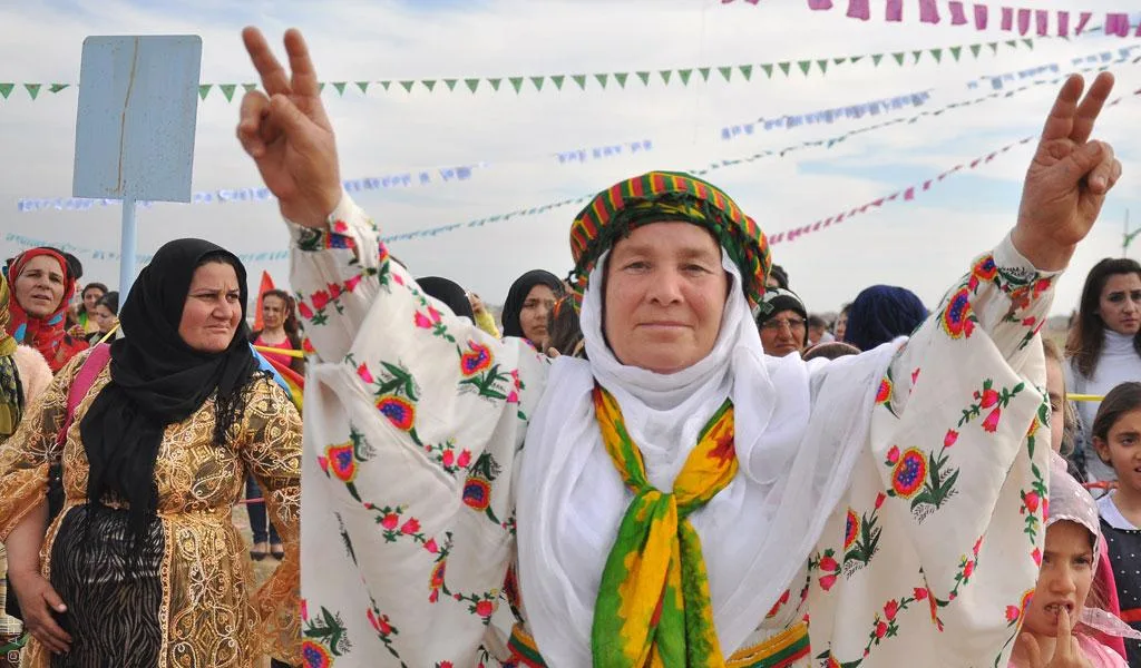 الشرع يمنح الأكراد الجنسية السورية
