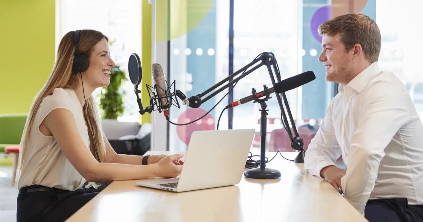 ما هو البودكاست Podcast وكيف تبدأ به وما هي أنواعه؟