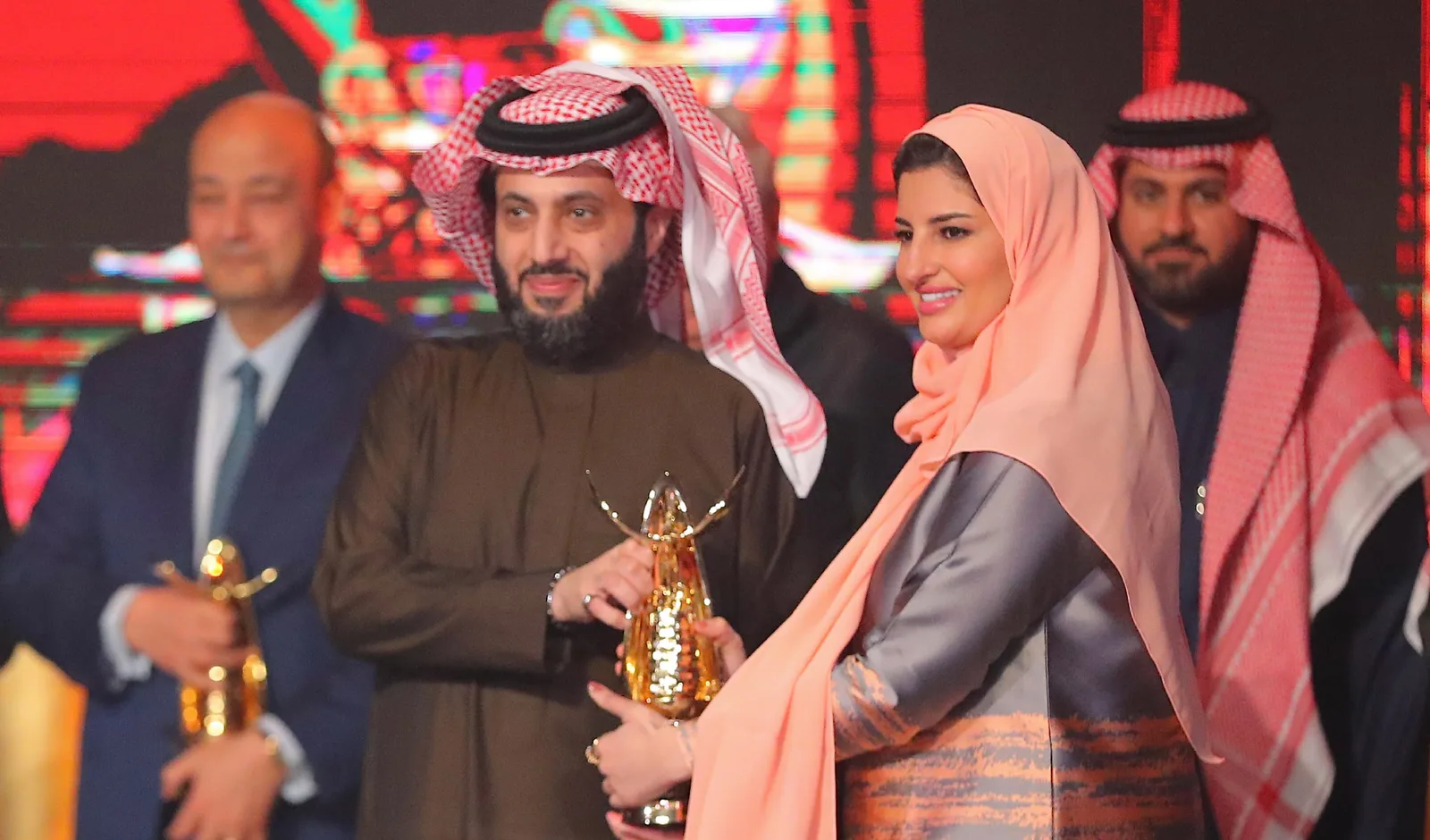من هي سيدة الأعمال السعودية حنان السماري؟ - صورة 2